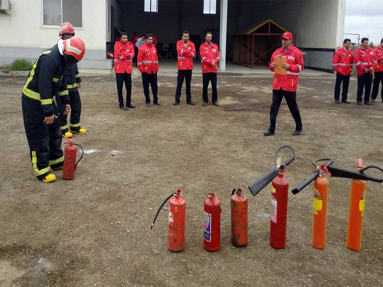 پیگیری آموزش تخصصی نیروهای جدید سازمان 