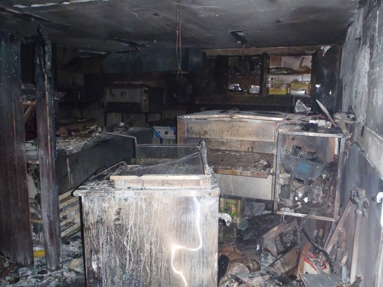 آتش سوزی در فست فود