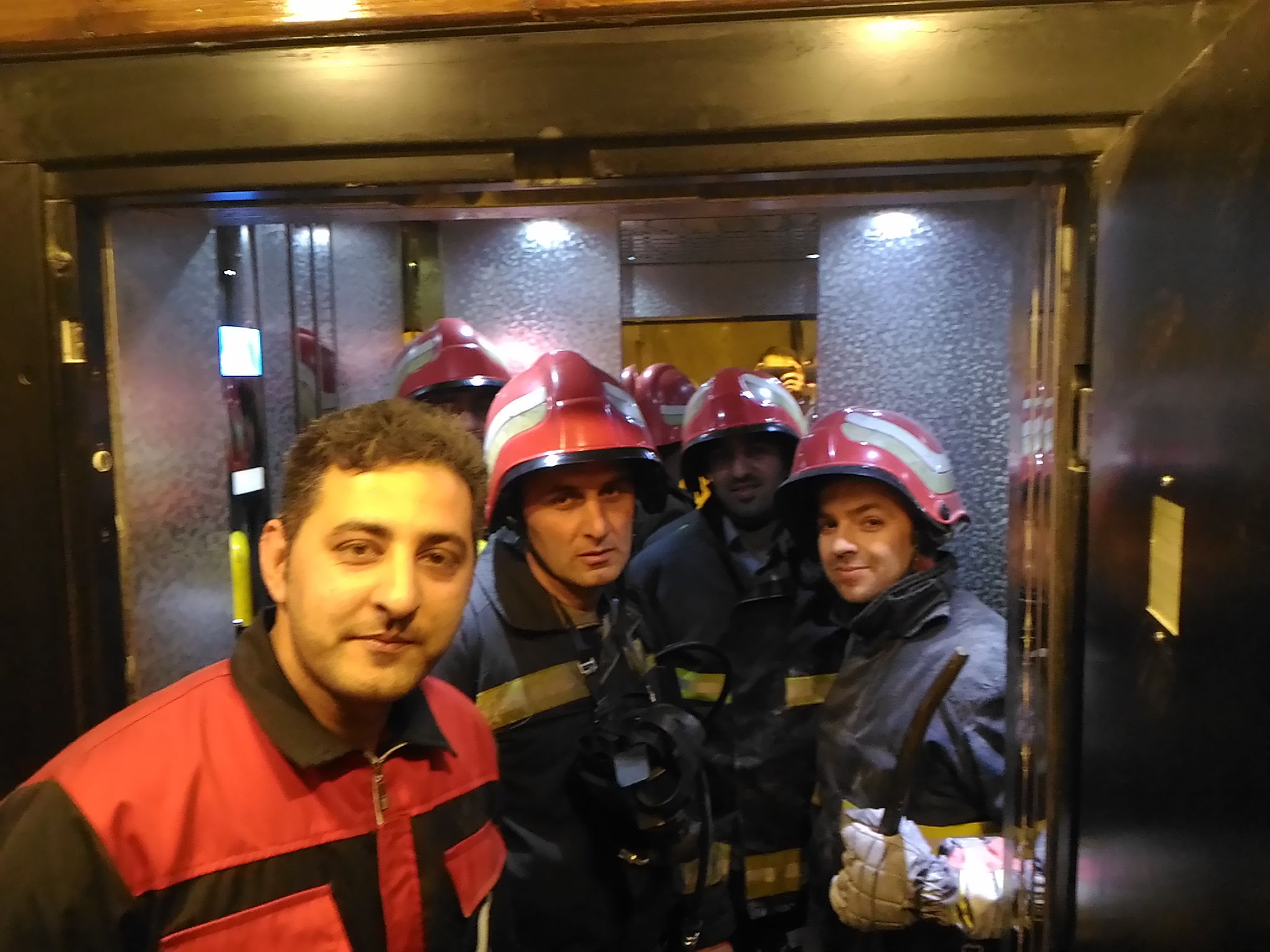 روشن ماندن شمع در سفره هفت سین حادثه ساز شد