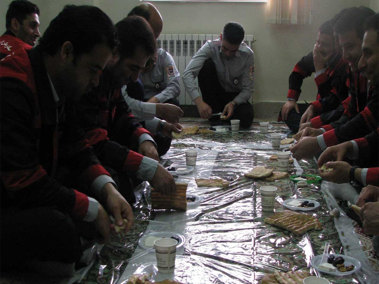 برگزاری مراسم جشن مبعث رسول اکرم(ص) با حضور پرشور پرسنل سازمان