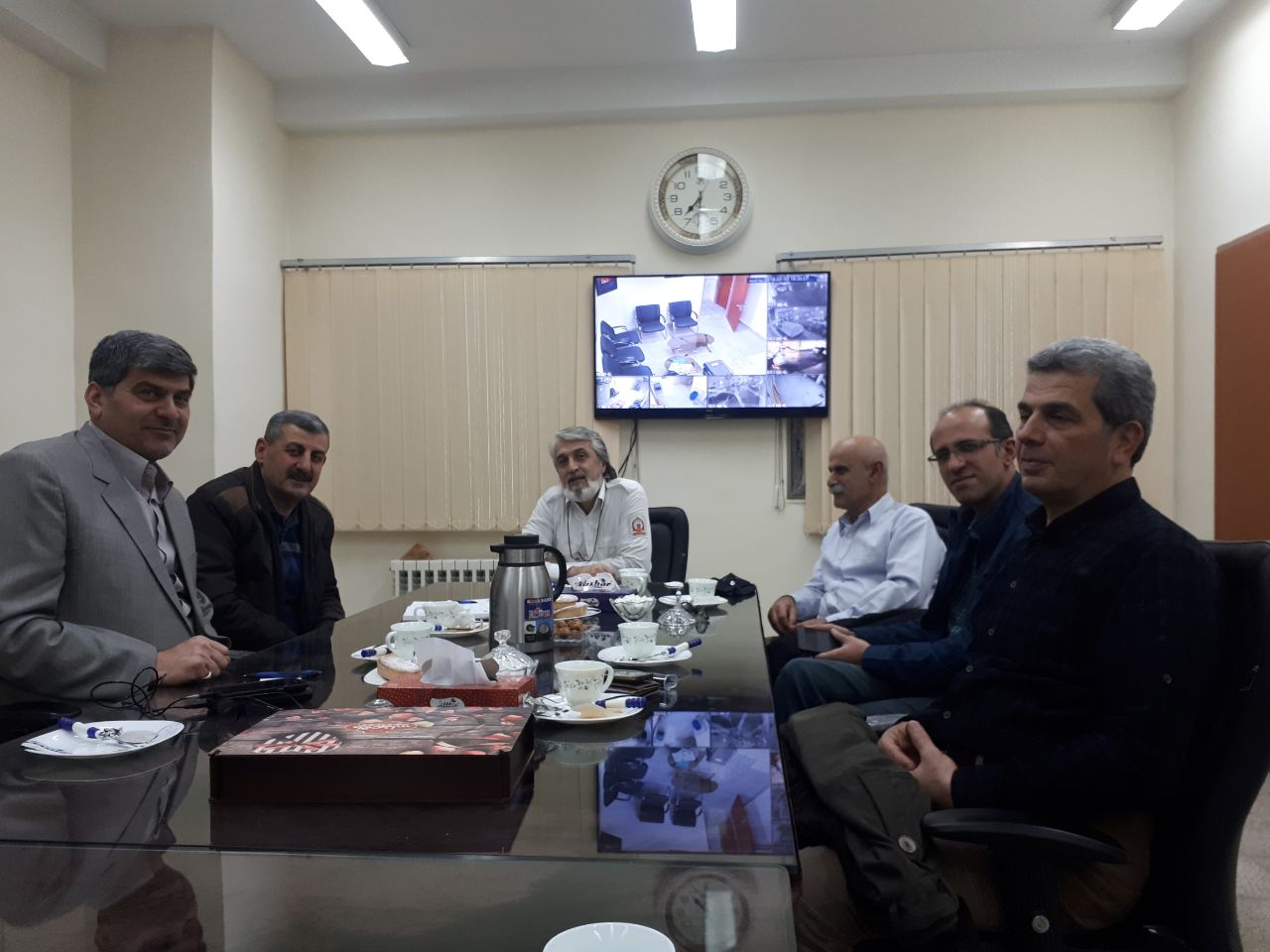 نشست صمیمی مدیرعامل سازمان آتش نشانی با اعضای هیئت اجرایی سازمانهای مردم نهاد بابل