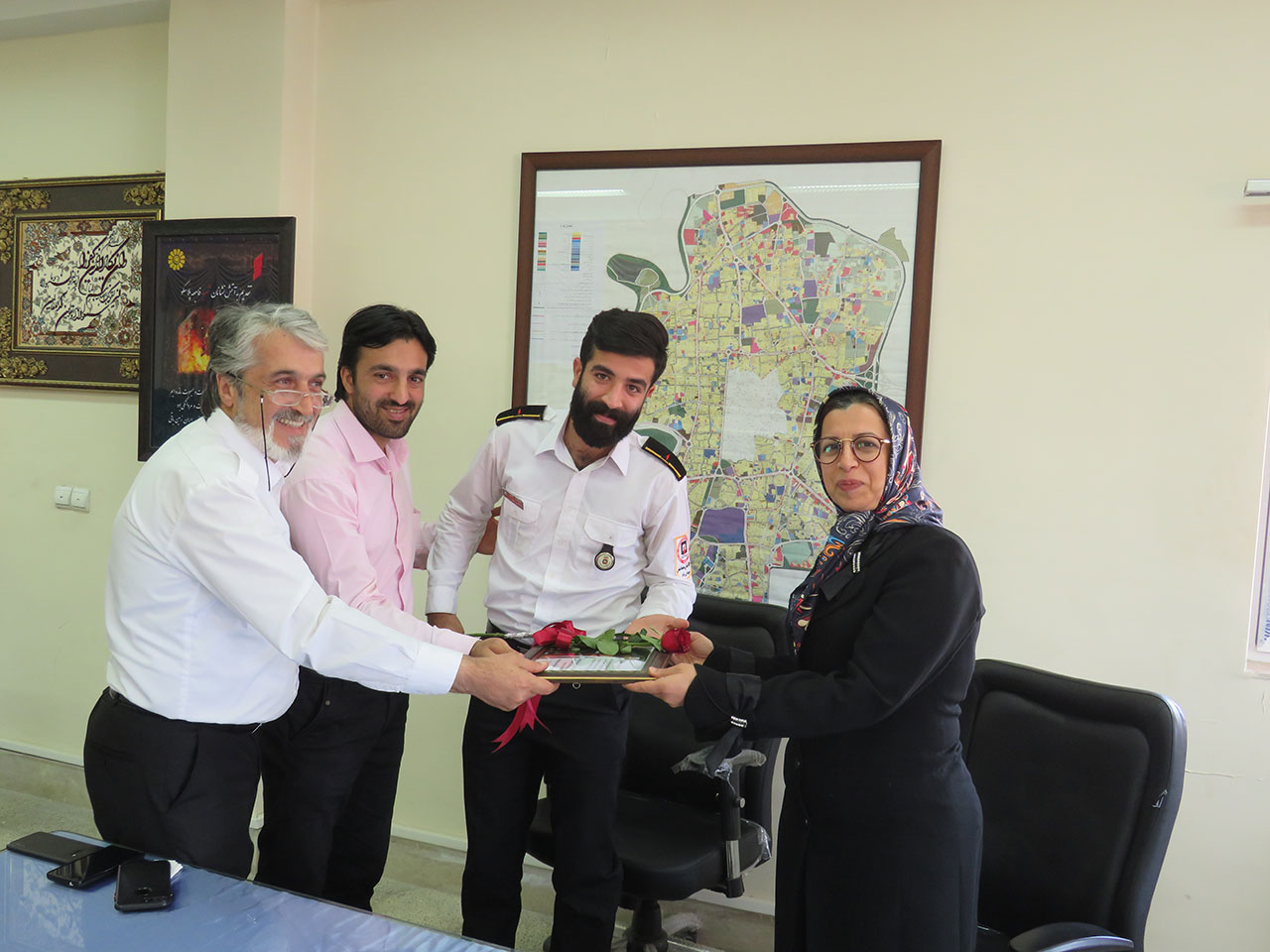  مسابقات قهرمانی فوتبالدستی با نام و خاطره زنده یاد آتش نشان مجید فاضلی 