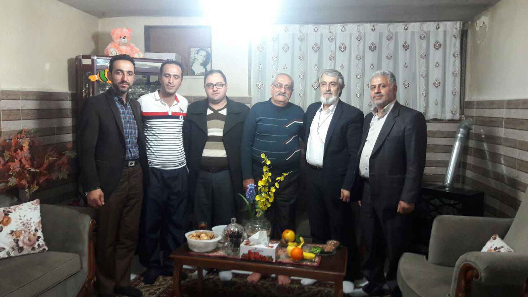 تقدیر از پیشکوستان آب و آتش