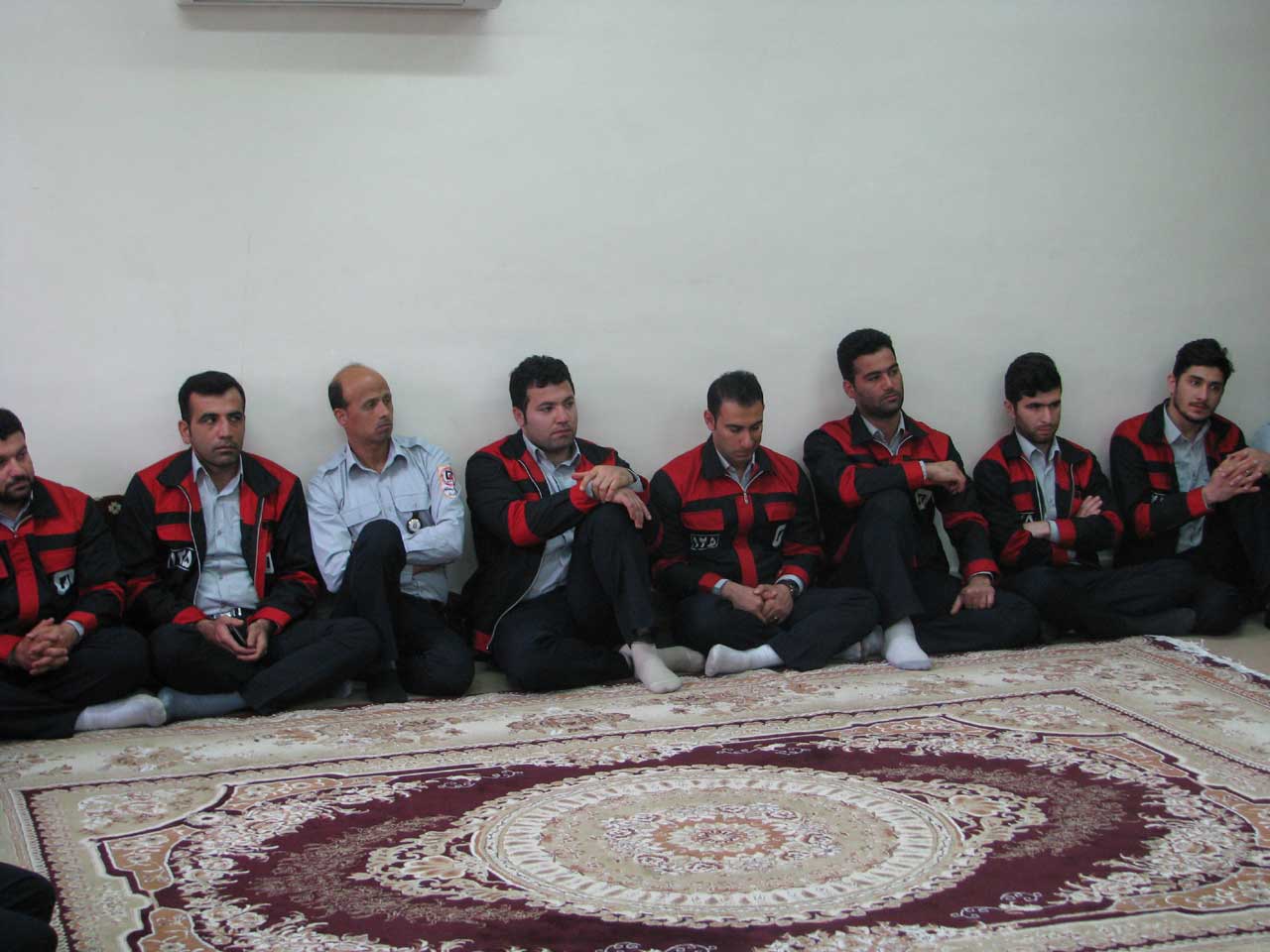 برگزاری مراسم جشن مبعث رسول اکرم(ص) با حضور پرشور پرسنل سازمان